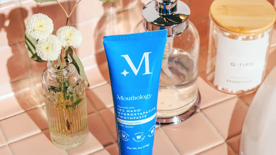 Discover the Benefits of Natural Toothpaste: Healthier Smiles Start with Natural Toothpaste