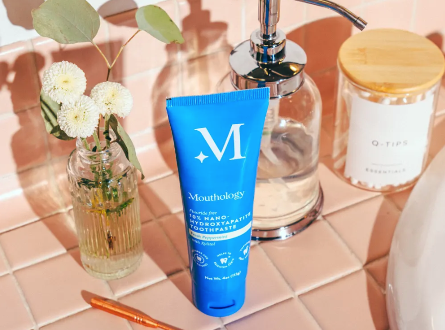 Discover the Benefits of Natural Toothpaste: Healthier Smiles Start with Natural Toothpaste