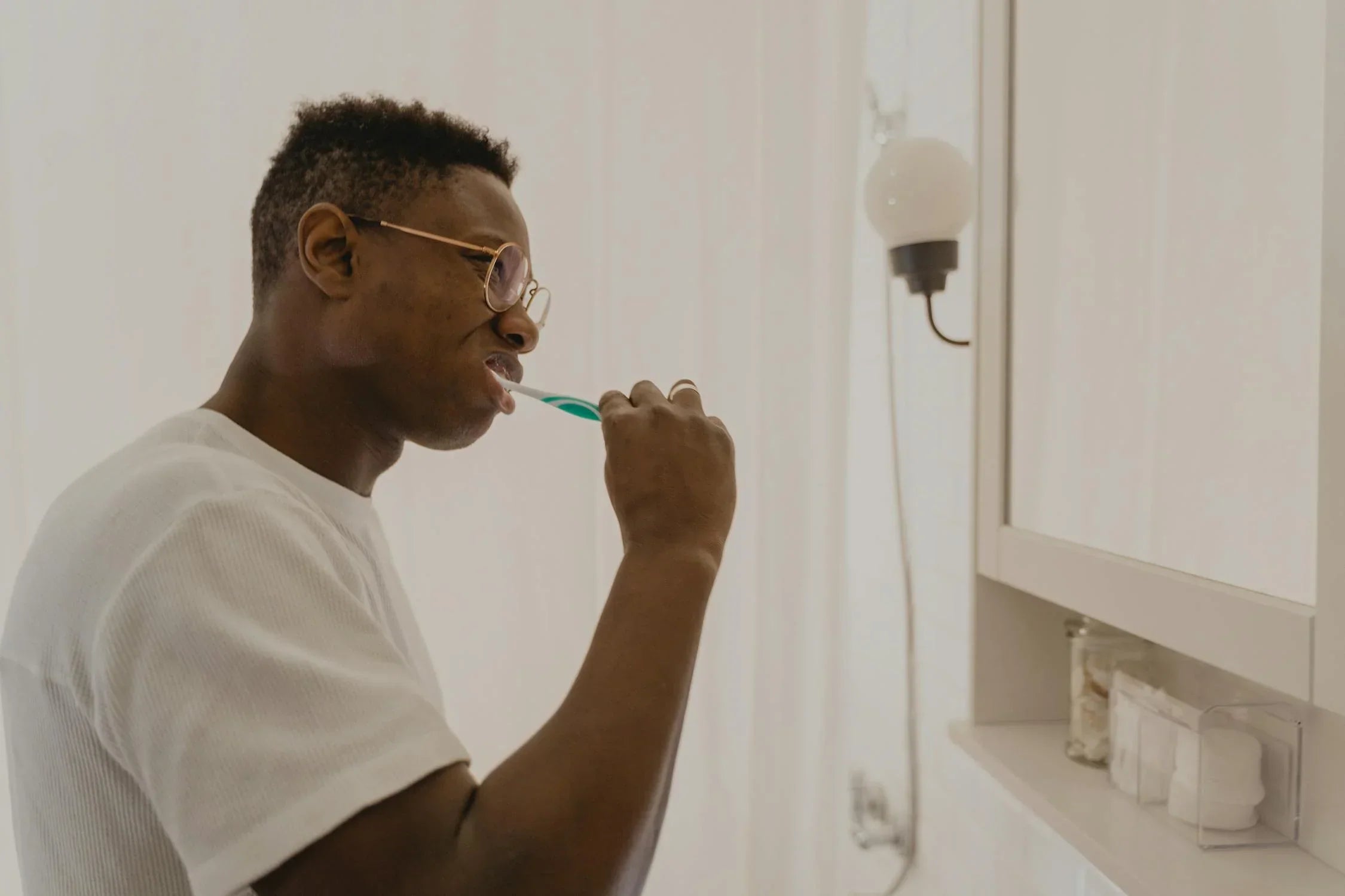 Hello Toothpaste (Do A Vs. Mouthology)